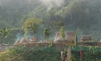 Kabupaten Tay Giang menggerakkan tenaga rakyat untuk membangun pedesaan baru