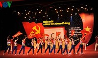 Bertekad membangun Partai Komunis Vietnam yang kuat