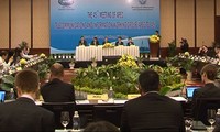 Membuka Konferensi ke-45 Kelompok Kerja Telekomunikasi APEC 