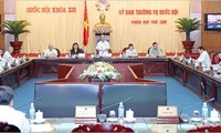 Persidangan ke-8 Komite Tetap Majelis Nasional mengesahkan beberapa masalah penting