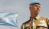 Head of UN truce observer mission on route to Damascus