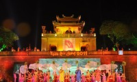 越南驻希腊和荷兰大使馆举行2012壬辰年春节见面会