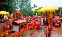 越南全国各地举行各种民间盛会