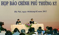 越南政府办公厅举行例行记者会
