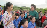 越南各地举行活动，纪念3.8 妇女节