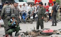 泰国南部发生连环爆炸袭击，导致数百人死伤
