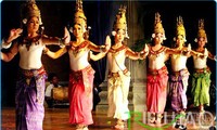 西南部指导委员会向高棉族同胞祝贺新年