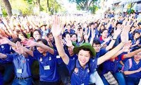 胡志明市举行第六次绿色行军志愿者活动出征仪式