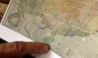 越南学者捐赠证明黄沙和长沙群岛不属于中国领土的古代地图        