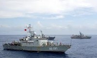 越南自主制造的新型炮艇交付海军