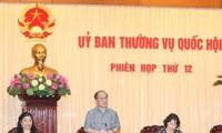 越南国会常委会第12次会议讨论今年和本届任期国会立法计划调整问题
