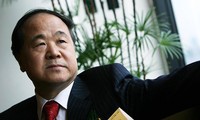 中国作家莫言获2012年诺贝尔文学奖