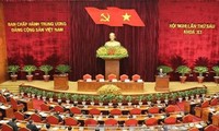 越共十一届六中全会受到全国党员和人民的好平