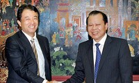 越南欢迎亚洲开发银行协助越南重组国有企业
