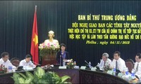 越共中央书记处与西原地区各省讨论落实政治局三号指示情况