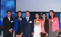 六名越南学生喜获澳亚奋进奖学金总理奖