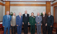 古巴退伍老兵代表团访问越南