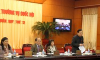 越南国会常委会讨论国会关于信任调查和信任投票决议实施问题