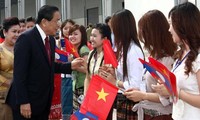 老挝人民革命党中央总书记、国家主席朱马利·赛雅贡访问和平省