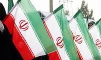 伊朗领导人否认与美国谈判