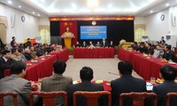 越南祖国阵线中央委员会主席黄担会见太平省天主教代表团