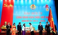 越南职工工会第四次代表大会在河内举行  
