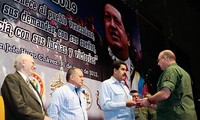 委内瑞拉军队宣布忠于查韦斯总统