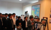 岘港举行“越南对黄沙群岛的主权”资料展