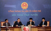 越南政府网举行关于1992年宪法修正草案意见征集在线座谈会