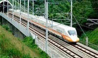 中国玉蒙铁路正式投入运营