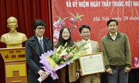 全国各地举行活动，庆祝越南医生节