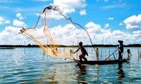 “情义渔网”——越南劳动者的一项突出社会活动
