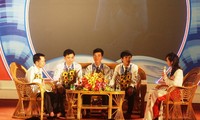 胡志明共青团举办全国优秀青年技术工人表彰会
