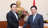 范平明会见泰国外交部常务秘书西哈萨