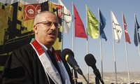 巴勒斯坦总统阿巴斯任命新总理