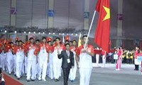 越南体育代表团在第五届东南亚学生运动会上荣获团体第一名
