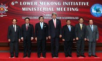 越南代表团出席湄公河下游国家与美国外长会议