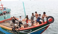 组织游客参加“ 黄沙长沙渔民情义渔网”活动
