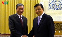 越南共产党代表团出席在中国举行的第九次越中两党理论研讨会