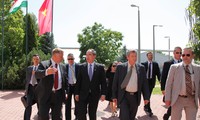 越南政府副总理阮善仁对匈牙利进行正式访问 
