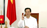 越南政府总理阮晋勇同日本首相安倍晋三通电话