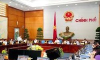 越南政府举行法律制定工作会议