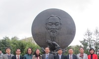 越共中央理论委员会代表团访问俄罗斯