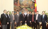 越泰国会加强合作
