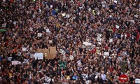 意大利、葡萄牙爆发游行示威抗议政府实施财政紧缩政策