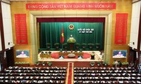 越南十三届国会六次会议讨论社会经济问题