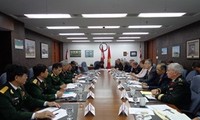 越南-加拿大加强国防合作
