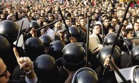 埃及在审判前总统穆尔西前加强安保