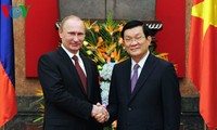 越南国家主席张晋创同俄罗斯总统普京举行会谈