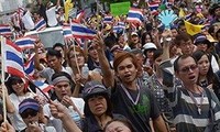 泰国军方称：泰国面临政治动荡